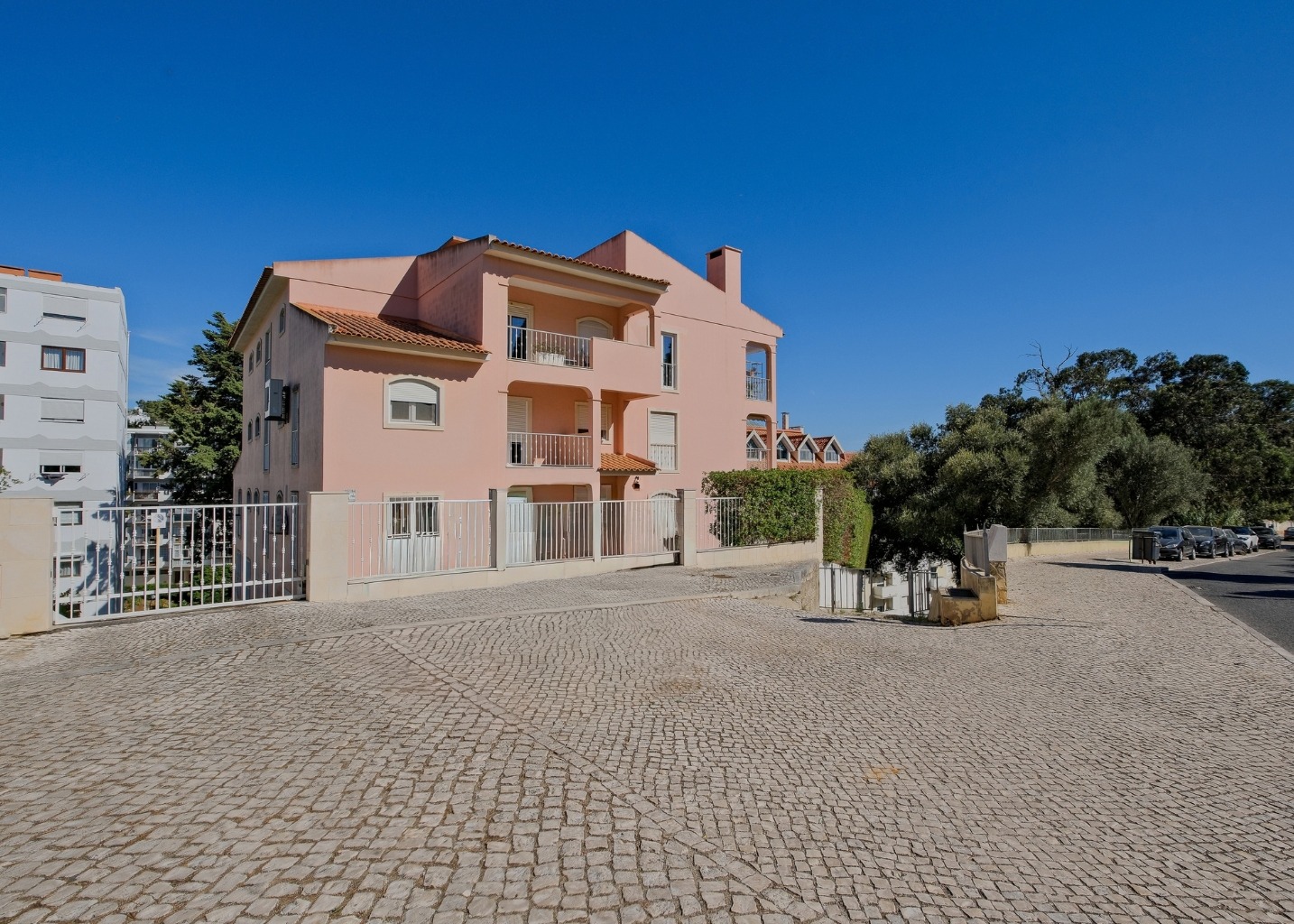 Apartamento T3 Avenida Sab�ia - Monte Estoril, Cascais